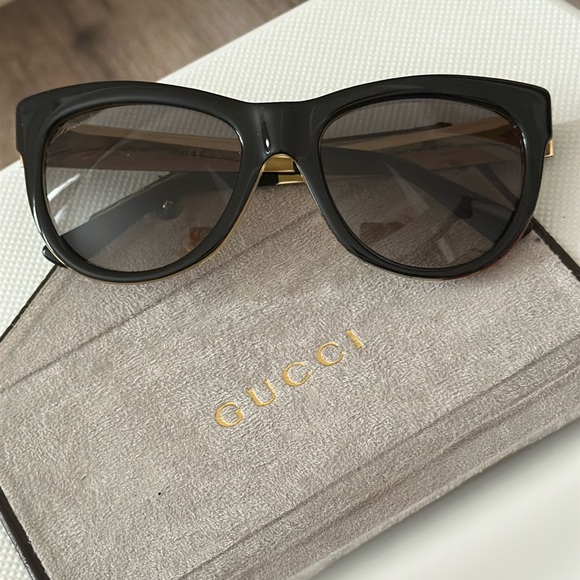 💥❗️GUCCI| GG 3739/S 2ENVK Black Floral Cat Eye Sunglasses❗️💥 - Picture 4 of 14